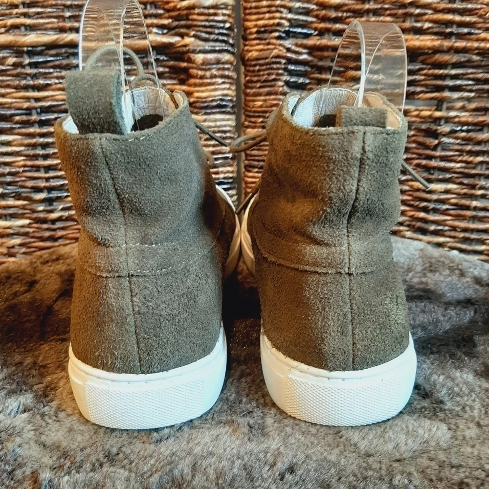 Kenneth Cole Womens Shoes Kingwood Suede Leather Sneakers Chukka Olive Green 5.5